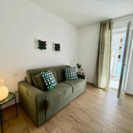 Dei Principi 2, Aeroporto E Parcheggio Gratuito Bari