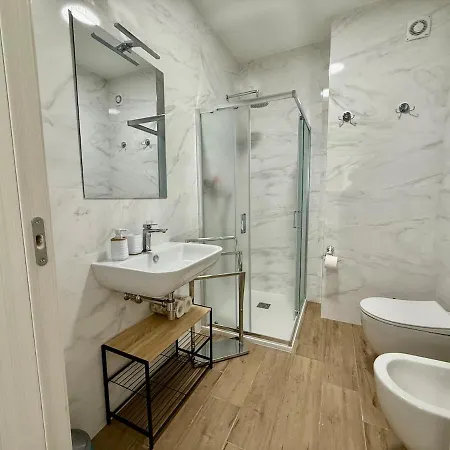 Dei Principi 2, Aeroporto E Parcheggio Gratuito Apartament *